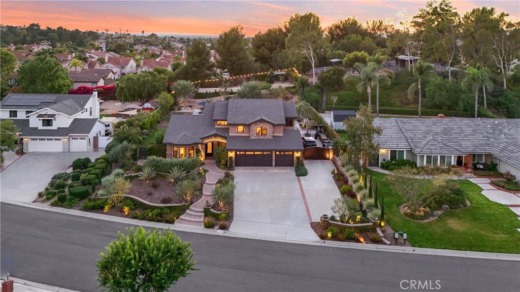 5505 Calle Vista Linda