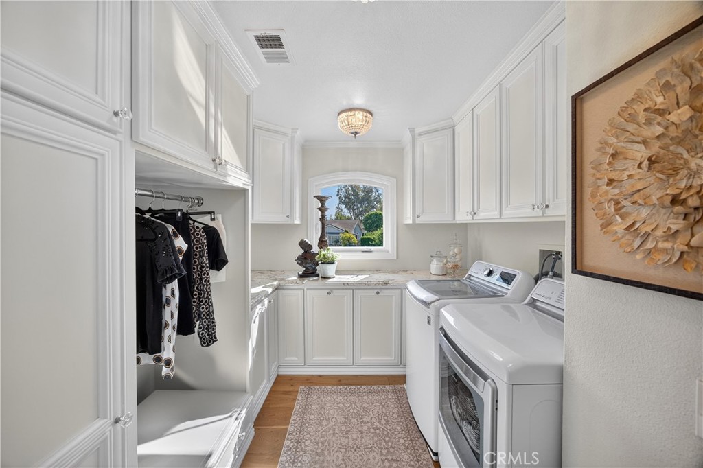 5505 Calle Vista Linda