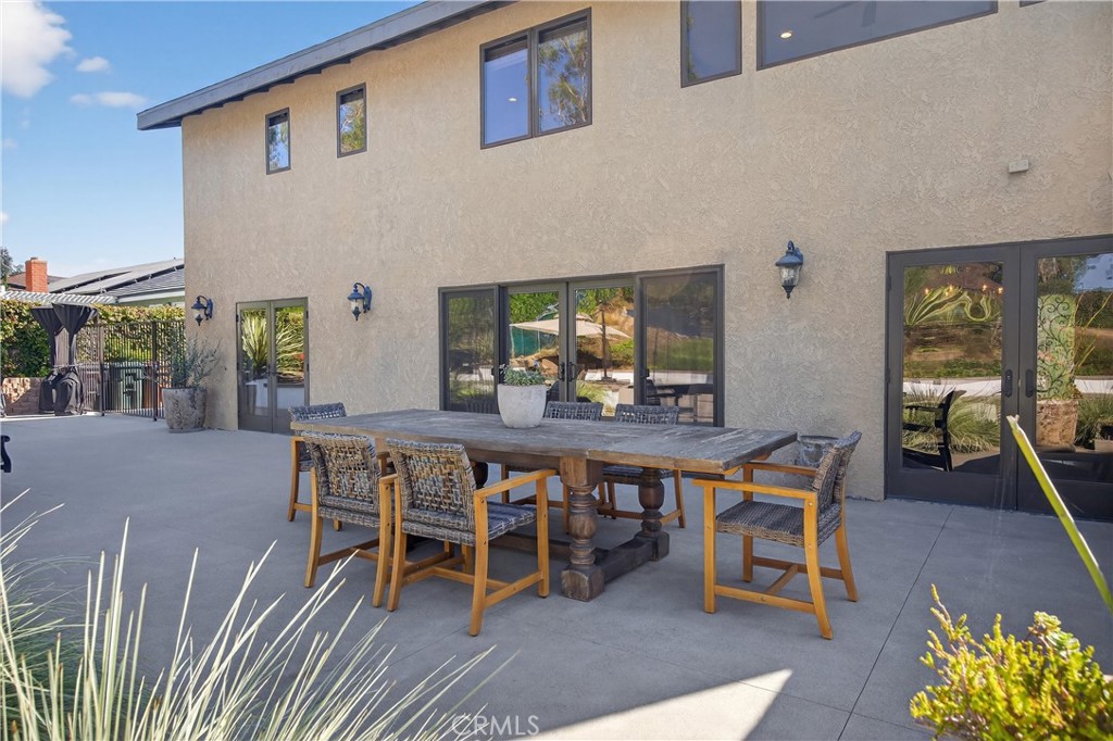 5505 Calle Vista Linda