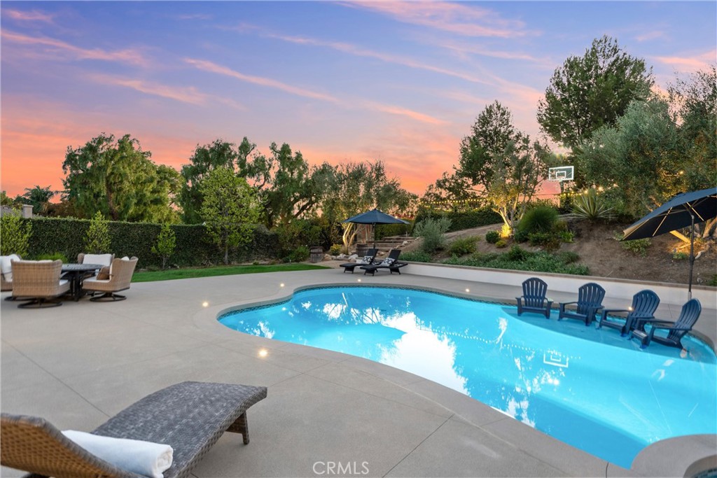 5505 Calle Vista Linda