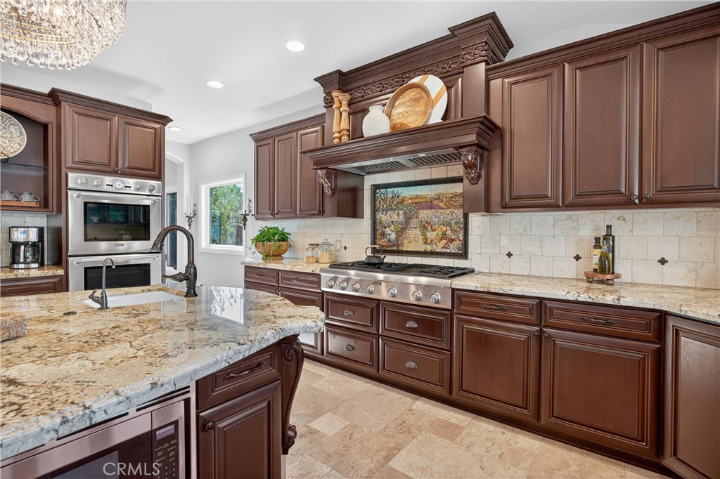 5505 Calle Vista Linda