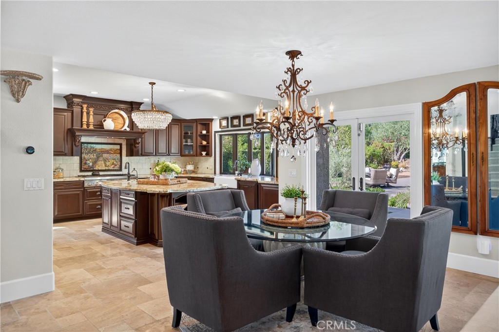 5505 Calle Vista Linda