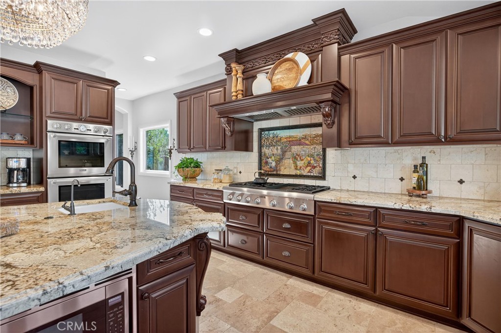 5505 Calle Vista Linda