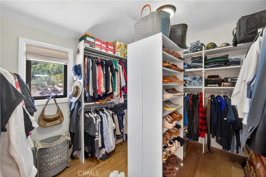 5505 Calle Vista Linda