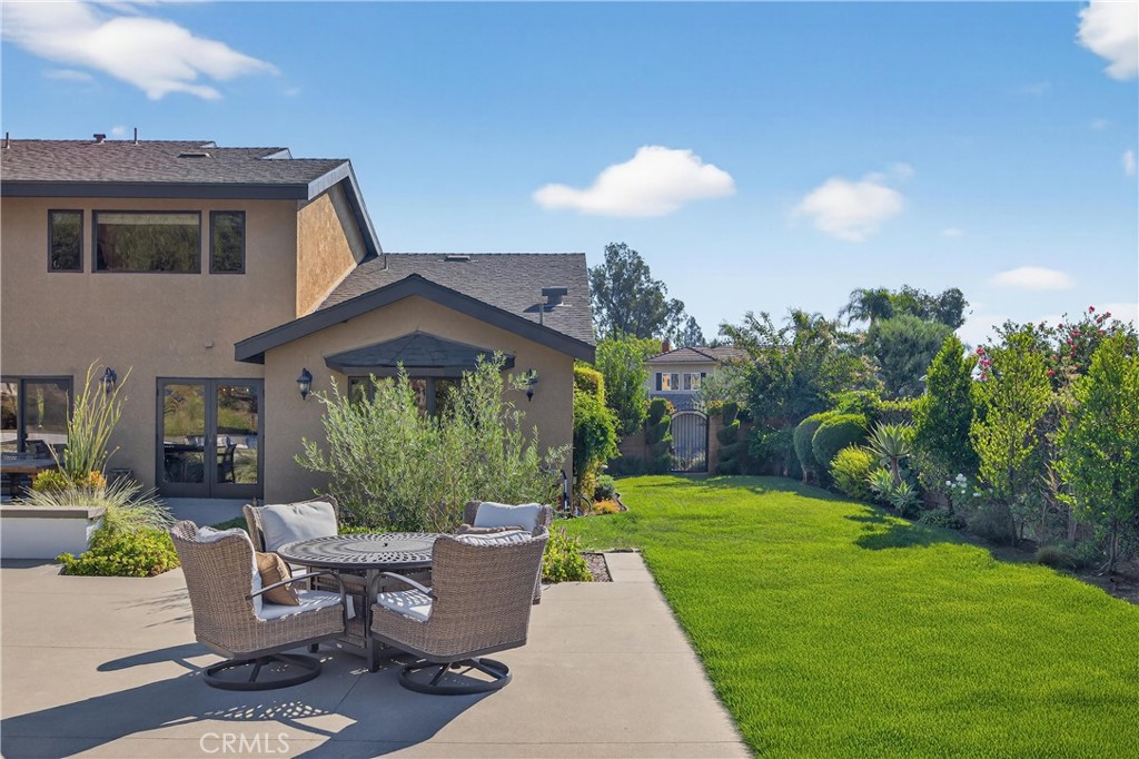5505 Calle Vista Linda