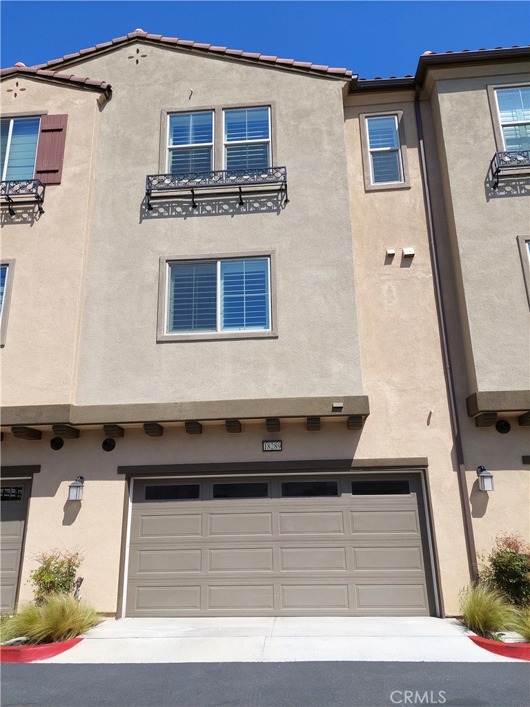 18289 Iris Lane