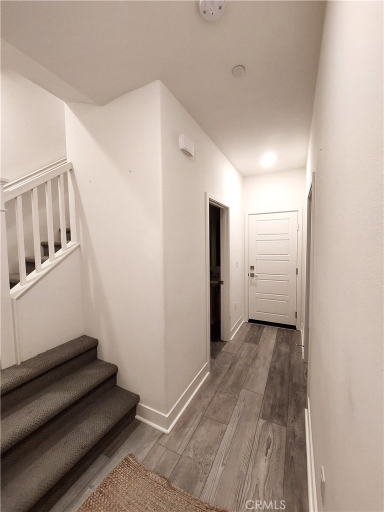 18289 Iris Lane