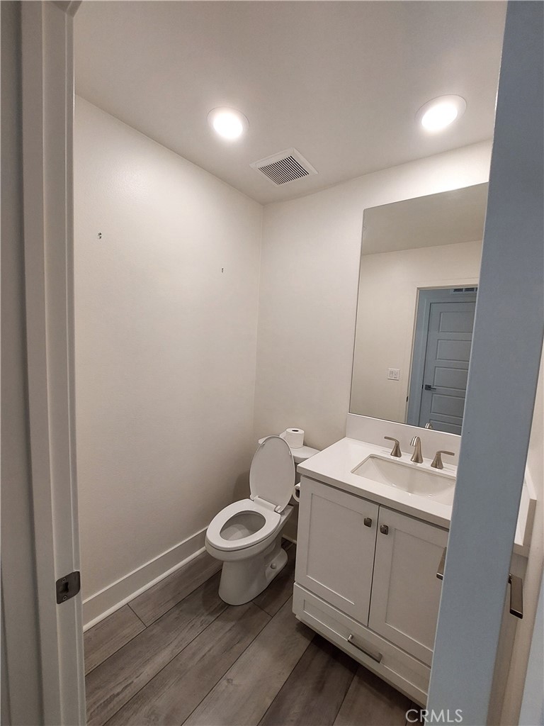 18289 Iris Lane