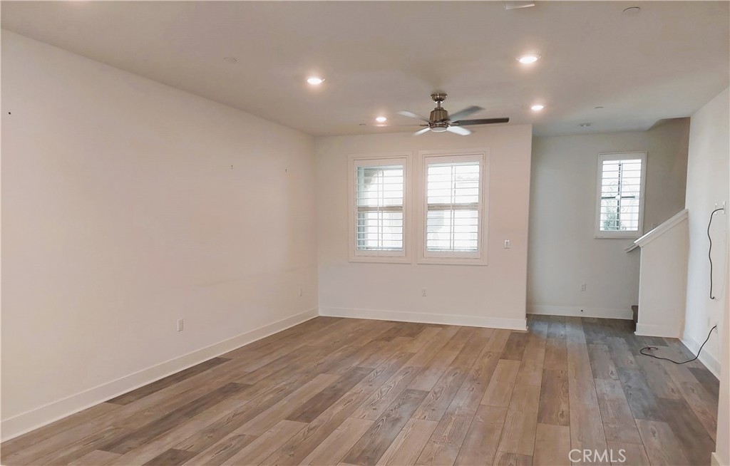 18289 Iris Lane