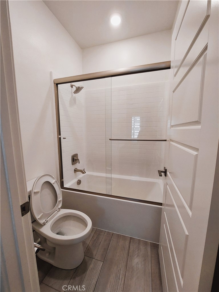 18289 Iris Lane