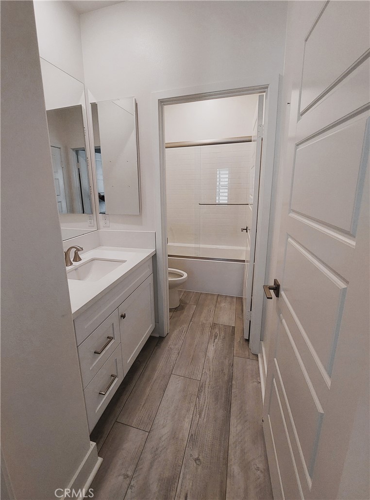 18289 Iris Lane
