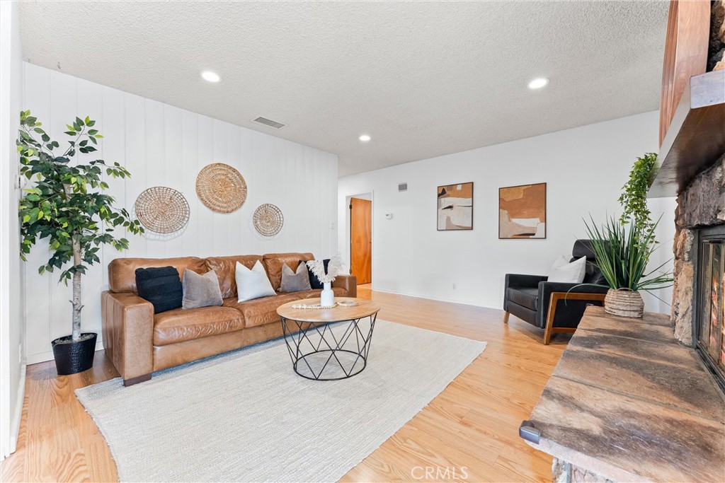 336 Catalpa Ave