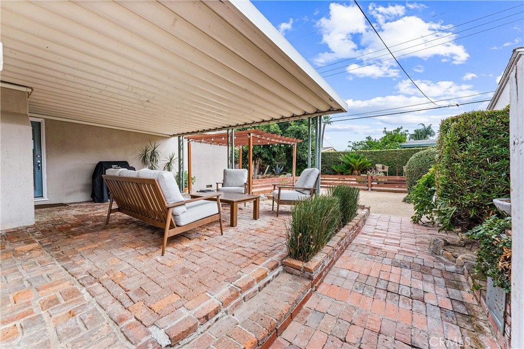 336 Catalpa Ave