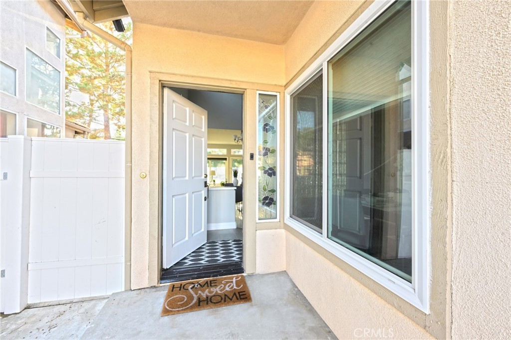 927 S Lone Pine