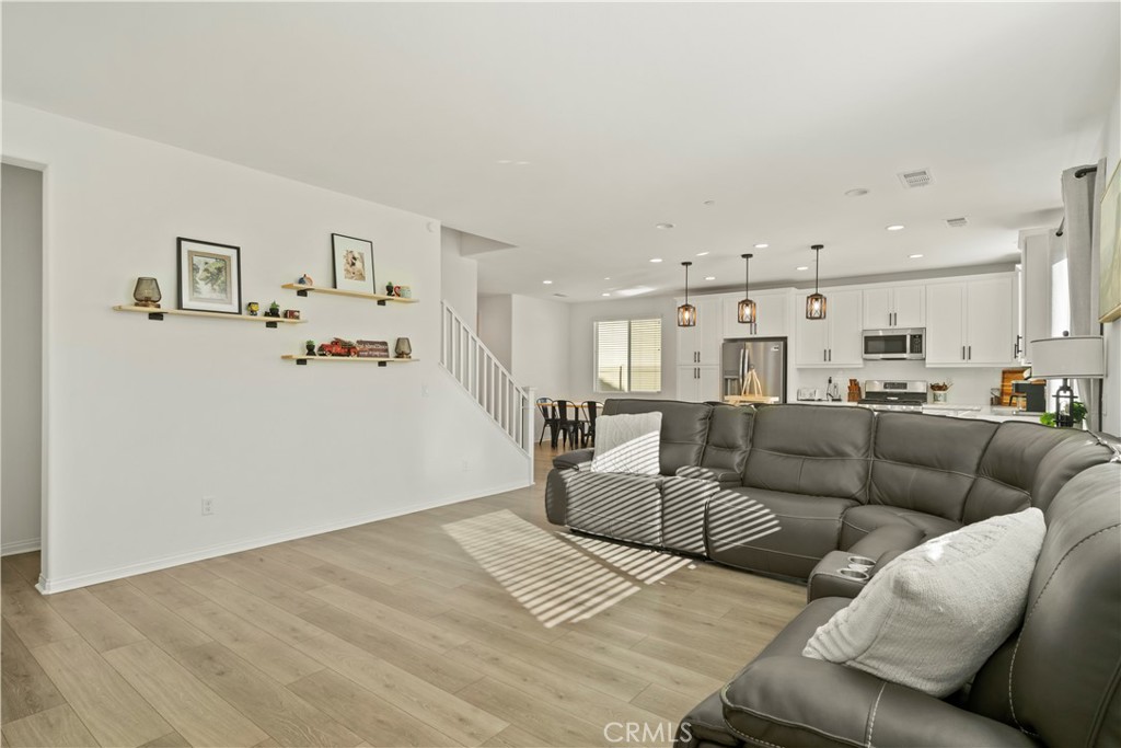 30295 Singer Ln