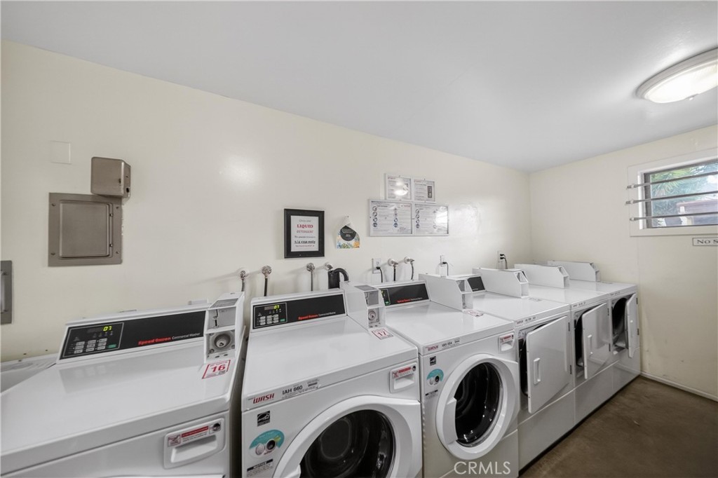 1752 E Commonwealth 102