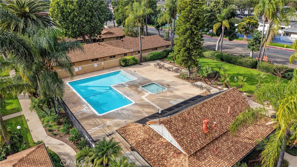 1752 E Commonwealth 102