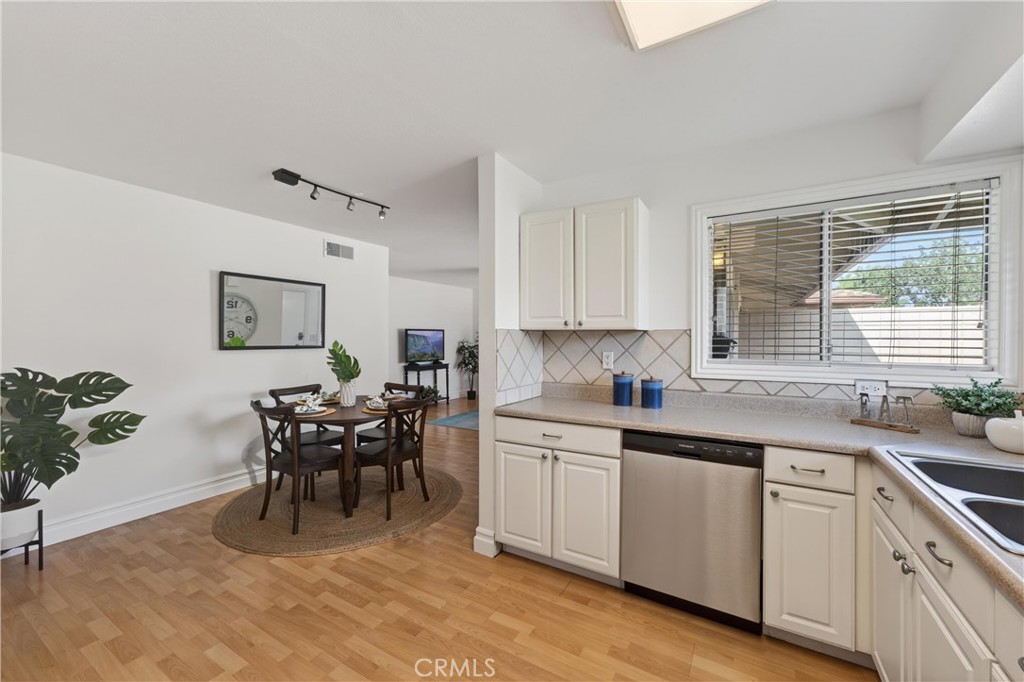 1752 E Commonwealth 102