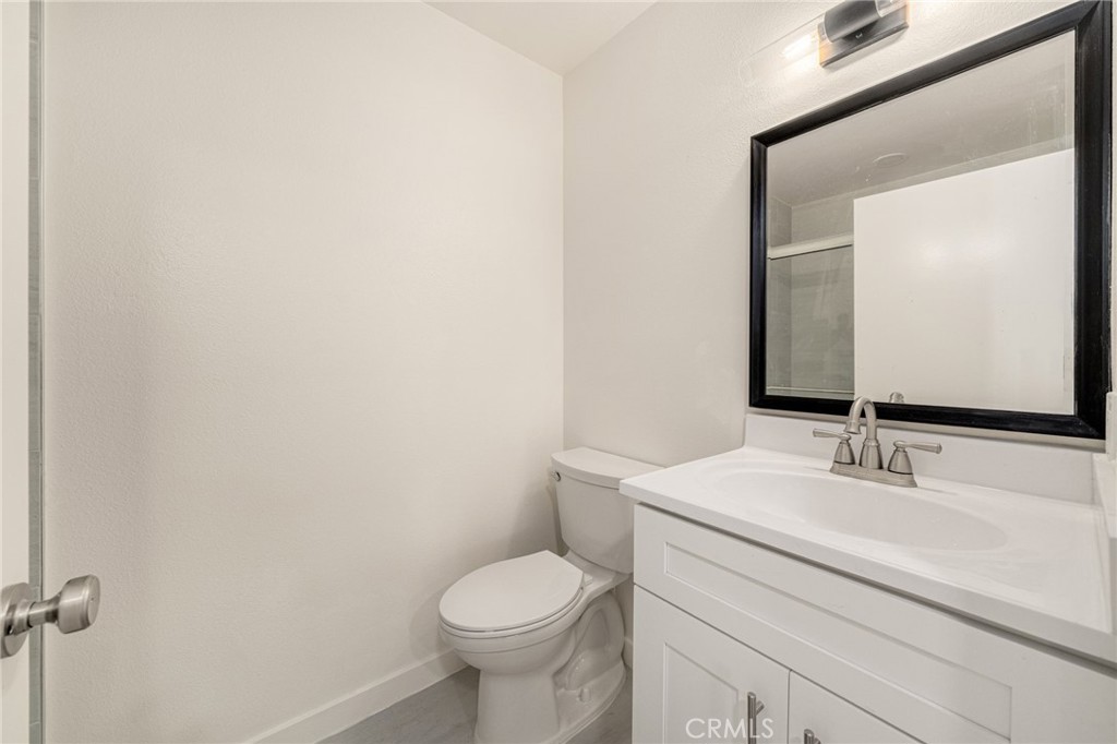 3874 Ravenswood