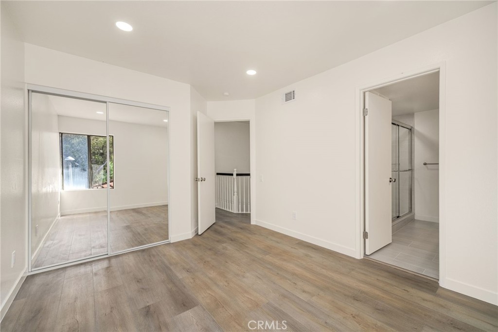 3874 Ravenswood