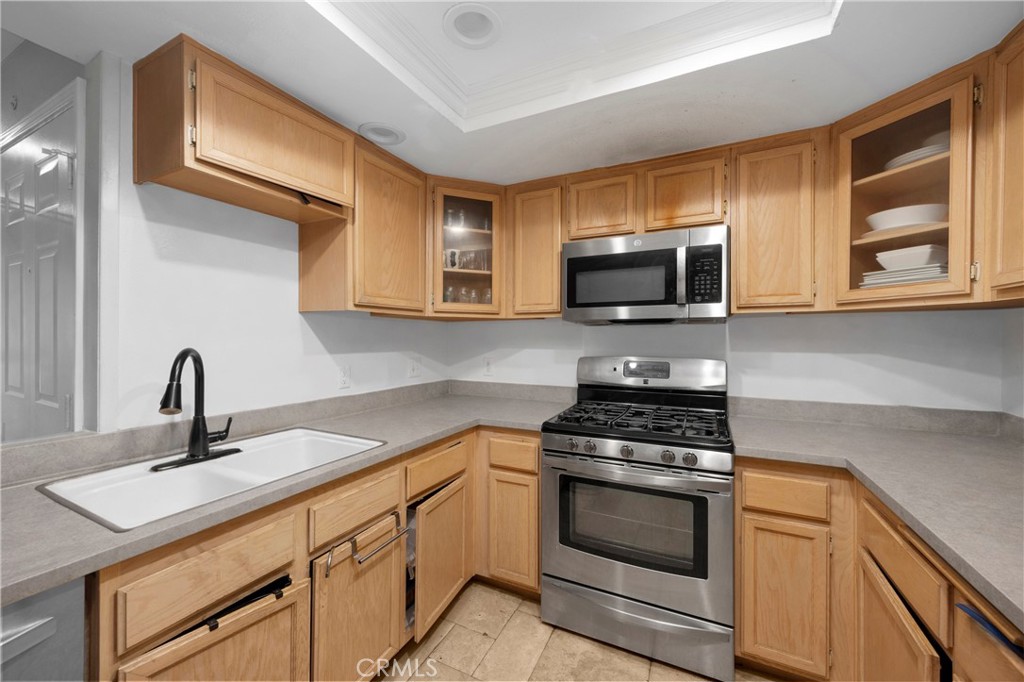 111 S Lakeview 111D