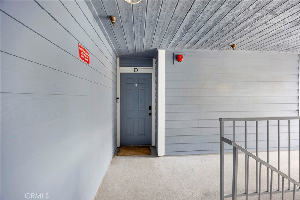 111 S Lakeview 111D