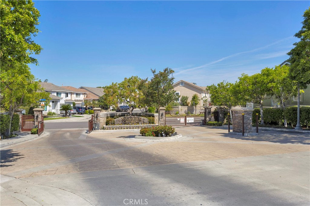 1614 E Sedona