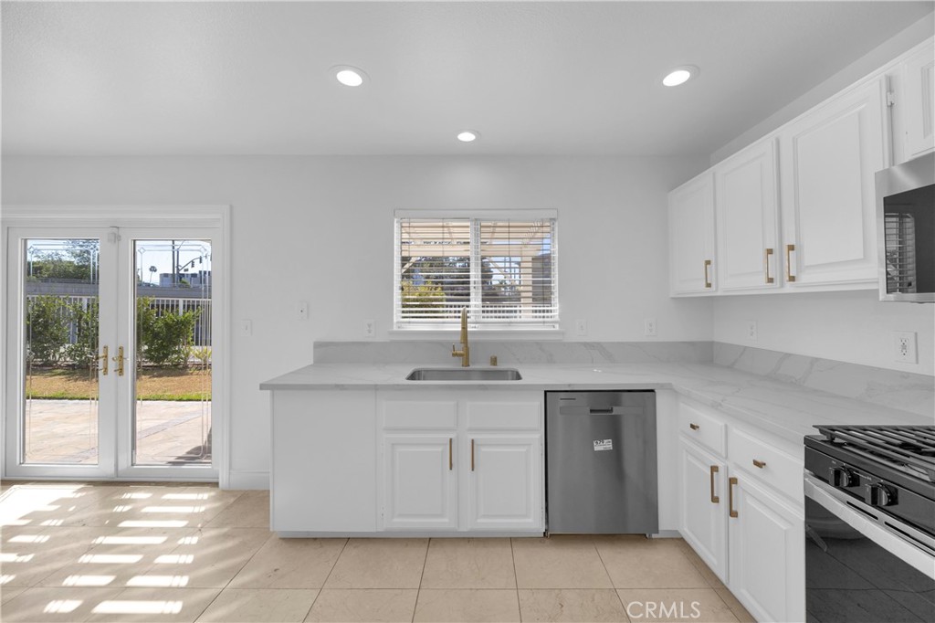 1614 E Sedona