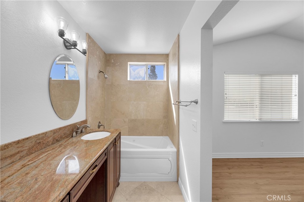 1614 E Sedona
