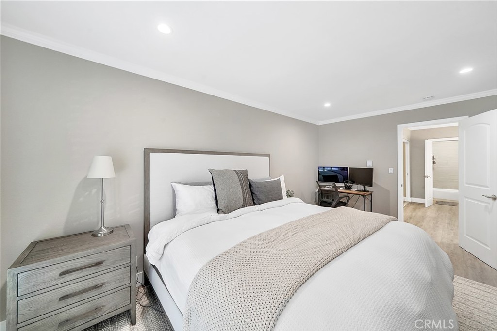 300 Cagney Lane PH9