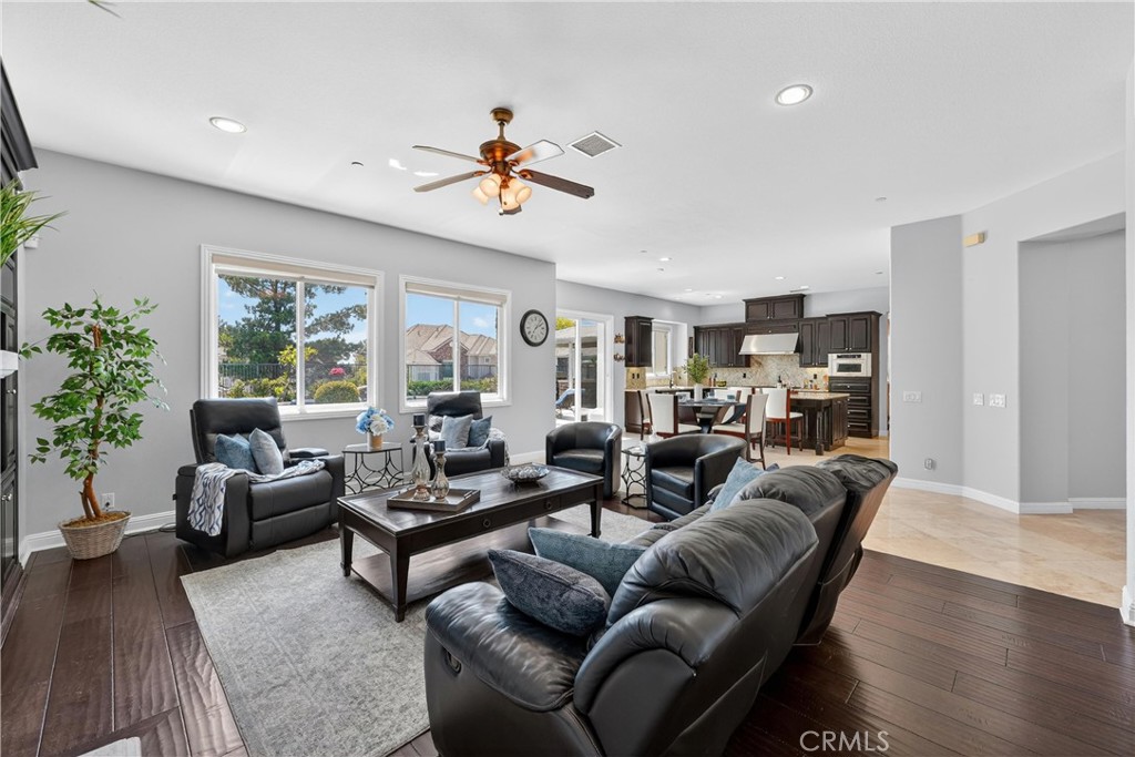 4093 Santa Anita