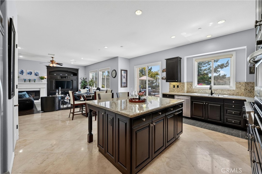 4093 Santa Anita
