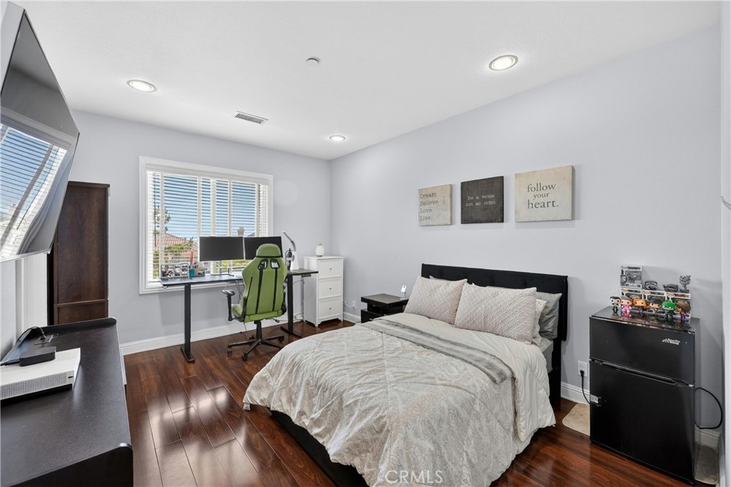 4093 Santa Anita