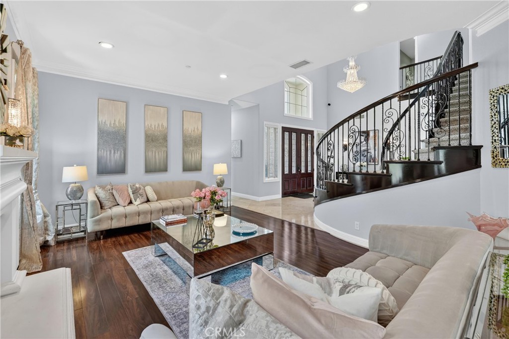 4093 Santa Anita