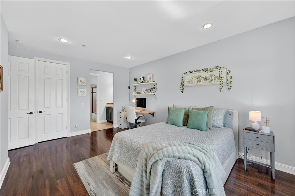 4093 Santa Anita