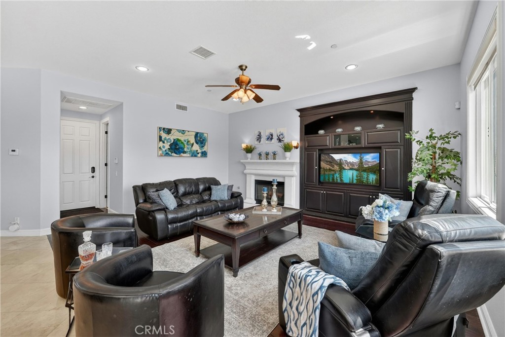 4093 Santa Anita