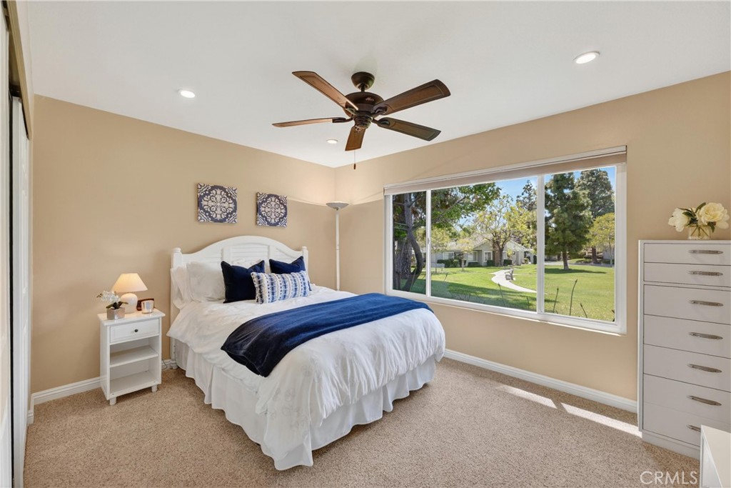 1213 Woodside