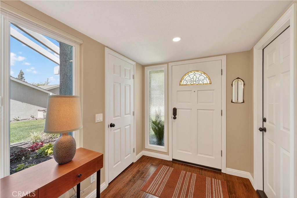 1213 Woodside