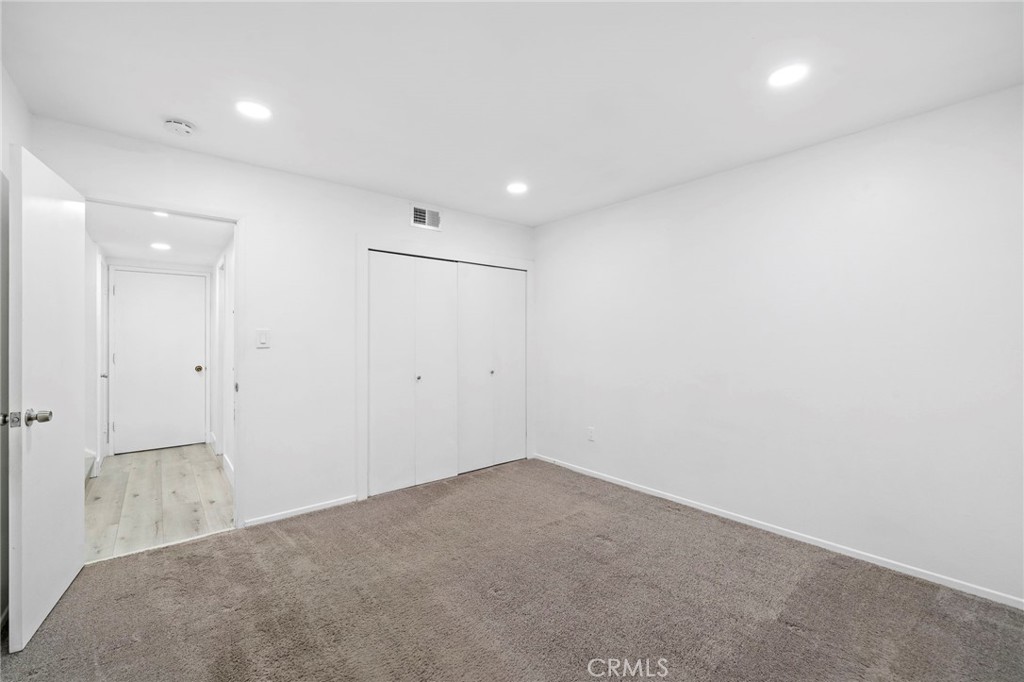 14706 Dunton