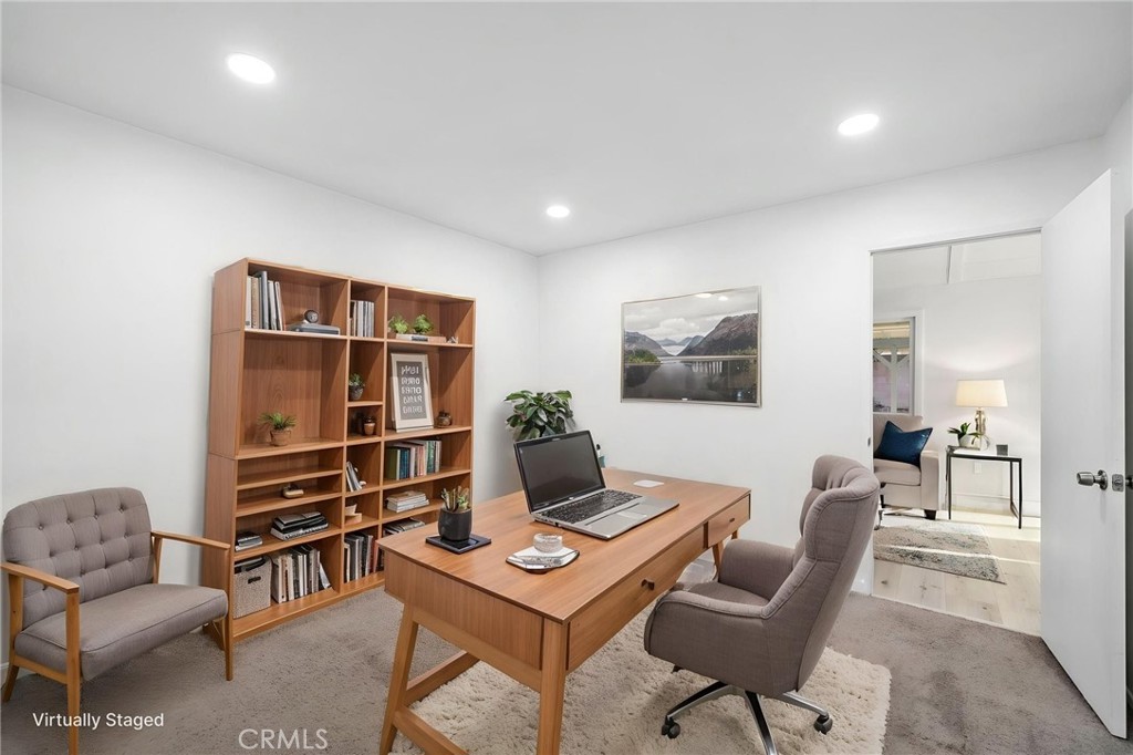 14706 Dunton