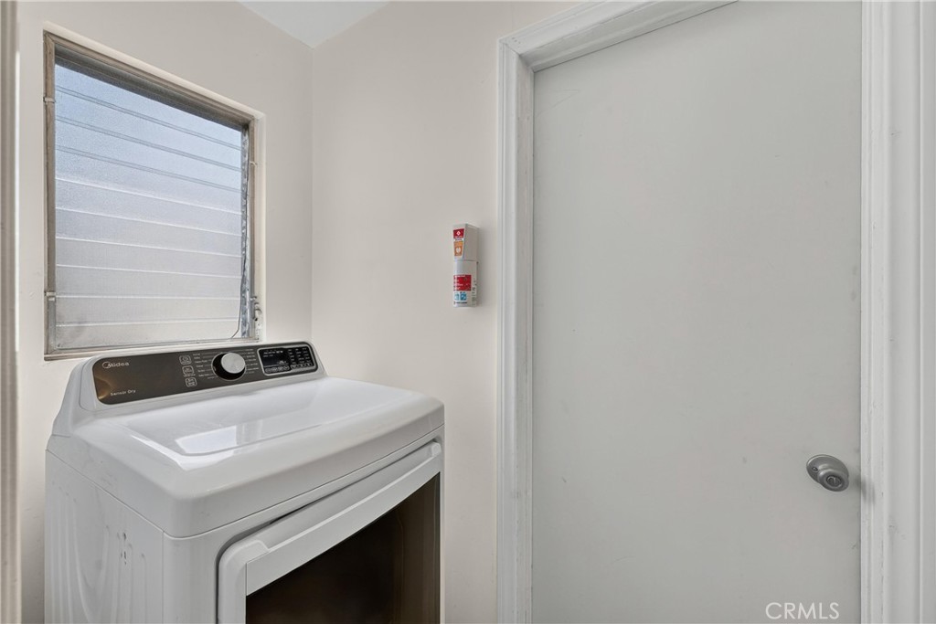 2458 E Powhatan