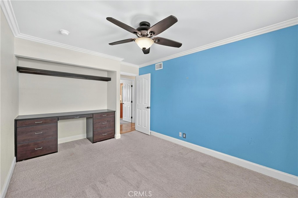 2458 E Powhatan