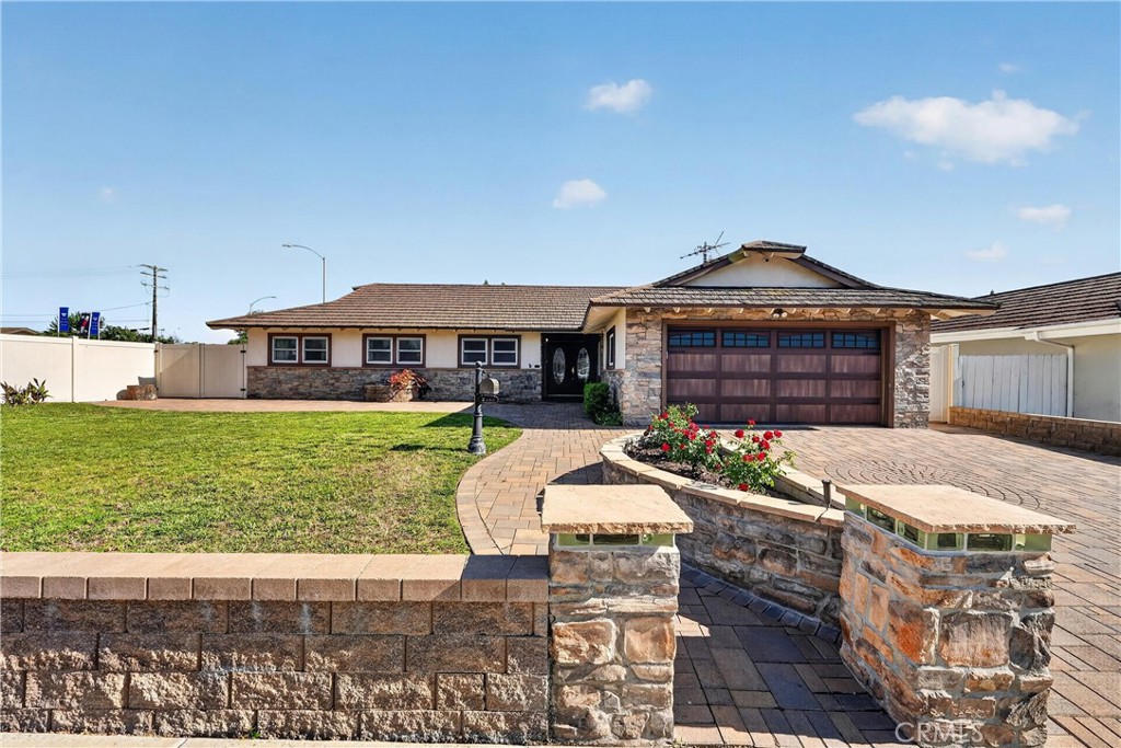 2458 E Powhatan
