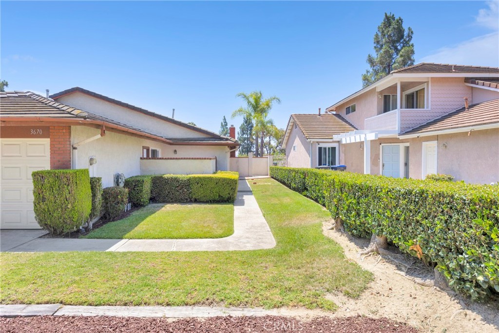 3670 Sherwood