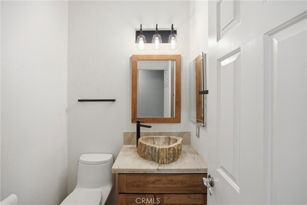 1059 S Positano