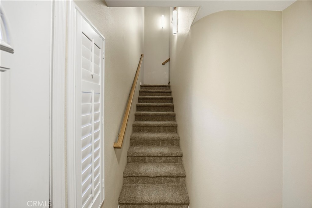 1059 S Positano
