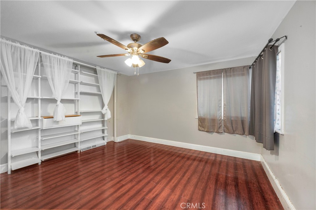111 S Lakeview