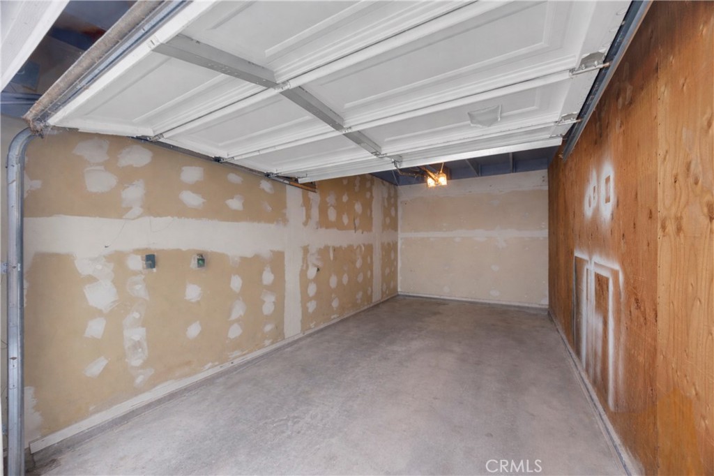 111 S Lakeview