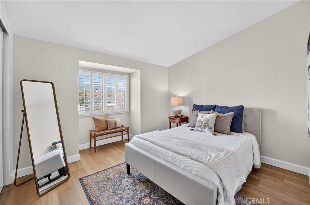 5515 Camino Vista