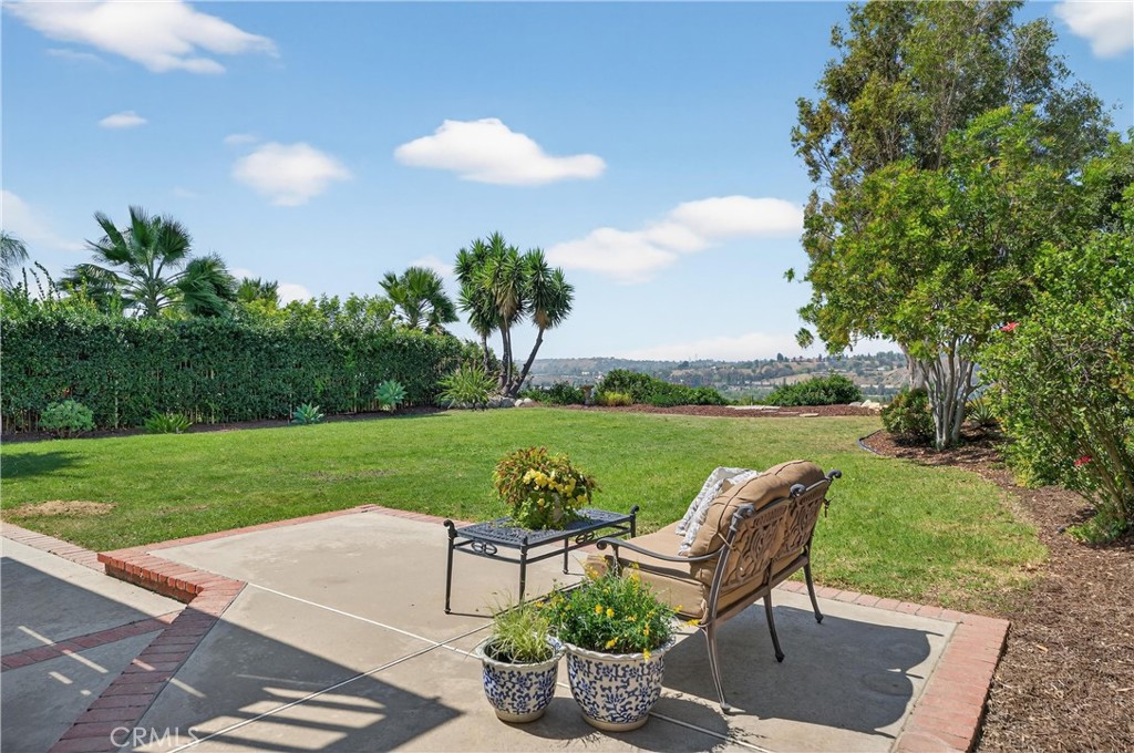 5515 Camino Vista